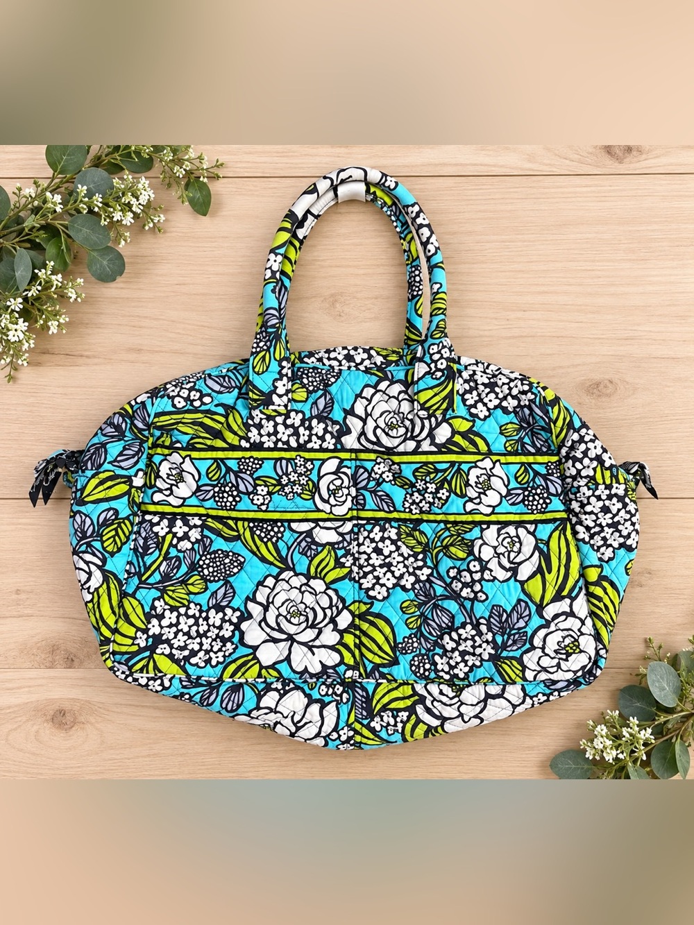 Vera Bradley Island Blooms Travel Bag Retired Floral Quilted